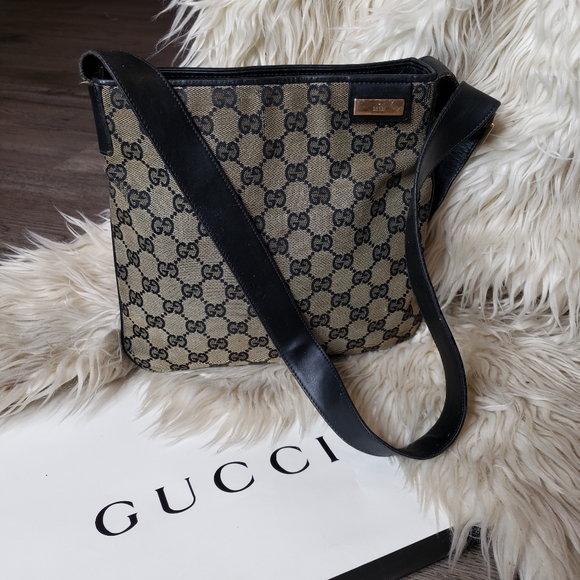 Gucci Handbags - GUCCI - Crossbody purse